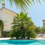 Likor Hanim Butik 2* Alacati