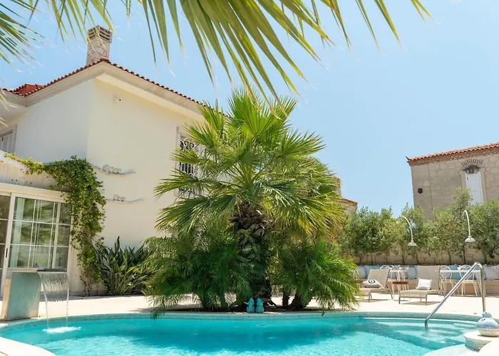 Likor Hanim Butik 2* Alacati